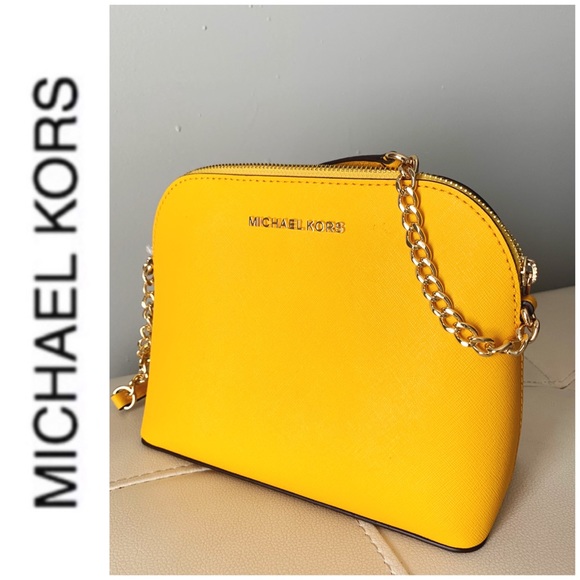 Michael Kors Handbags - NWT authentic MK leather Cindy dome crossbody